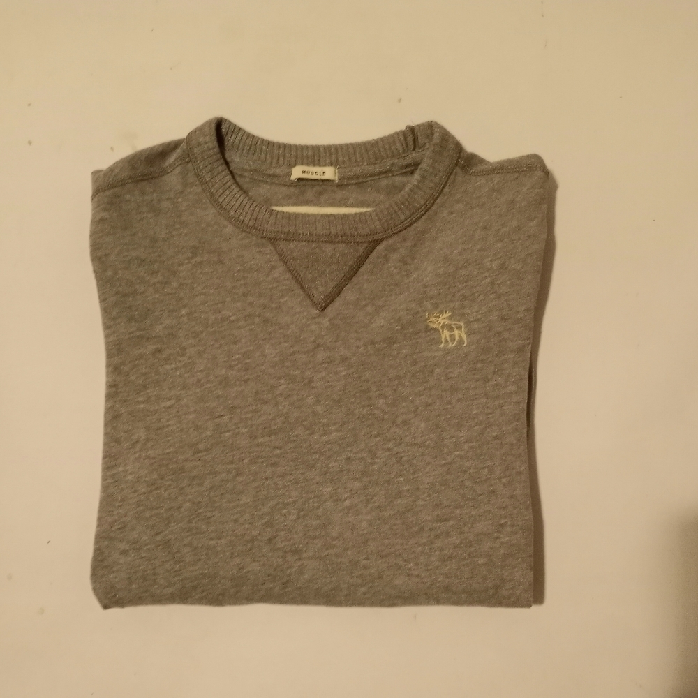 Abercrombie & Fitch Long Sleeve crewneck sweater